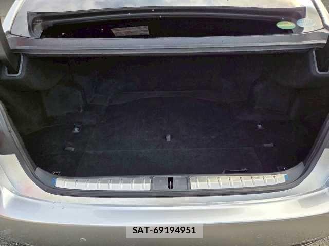 Lexus LS 2021-03 3674635-16