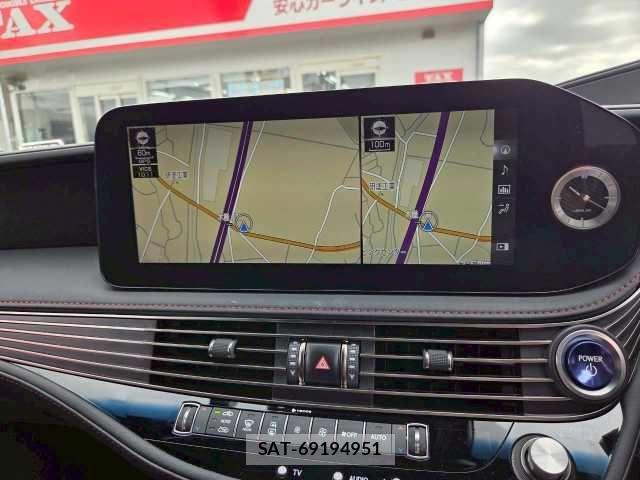 Lexus LS 2021-03 3674635-6