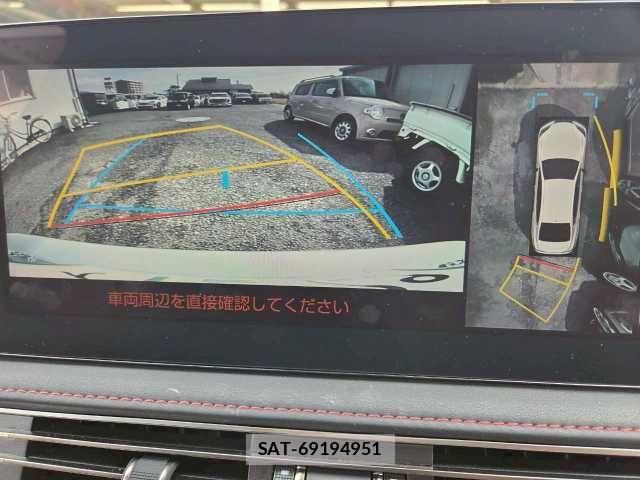 Lexus LS 2021-03 3674635-7