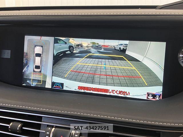 Lexus LS 2019-10 4421761-25