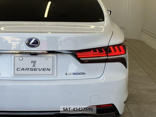 Lexus LS 2019-10 4421761-3