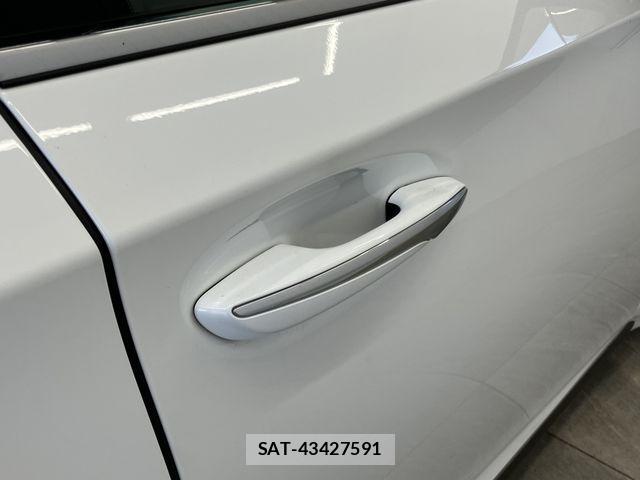 Lexus LS 2019-10 4421761-7