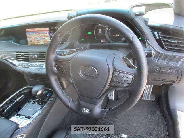 Lexus LS 2017-10 4595498-18