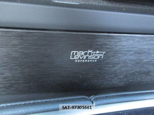Lexus LS 2017-10 4595498-21