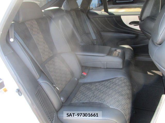 Lexus LS 2017-10 4595498-8