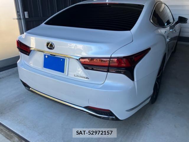 Lexus LS 2023-11 4755035-2