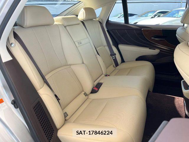 Lexus LS 2017-11 5870924-10