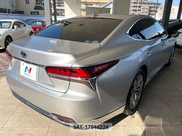 Lexus LS 2017-11 5870924-17