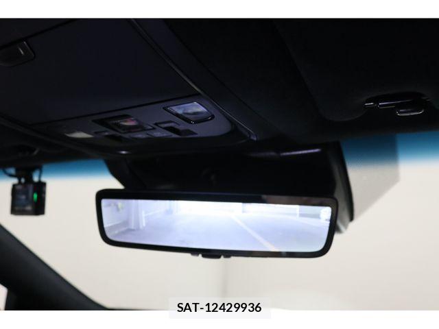 Lexus LS 2020-11 6011647-10