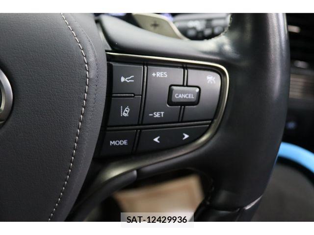 Lexus LS 2020-11 6011647-11