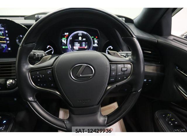 Lexus LS 2020-11 6011647-15