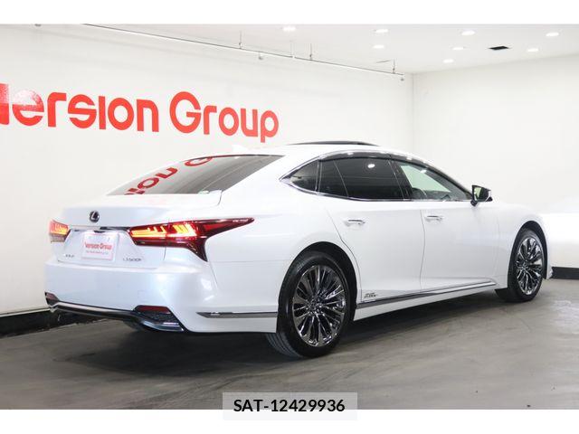 Lexus LS 2020-11 6011647-1