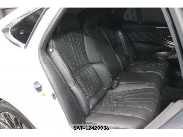 Lexus LS 2020-11 6011647-21