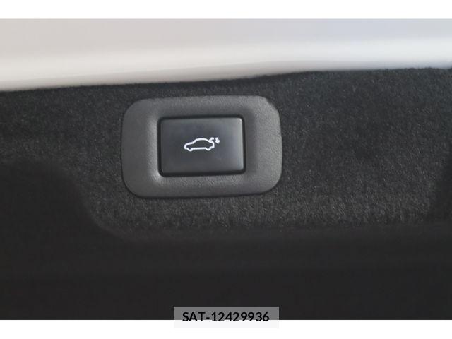 Lexus LS 2020-11 6011647-23