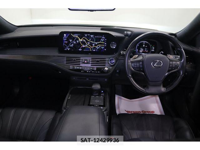 Lexus LS 2020-11 6011647-4