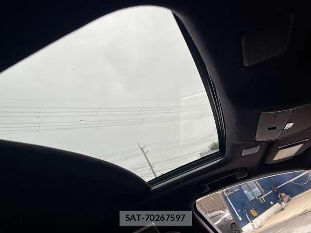 Lexus LS 2017-12 6011649-6