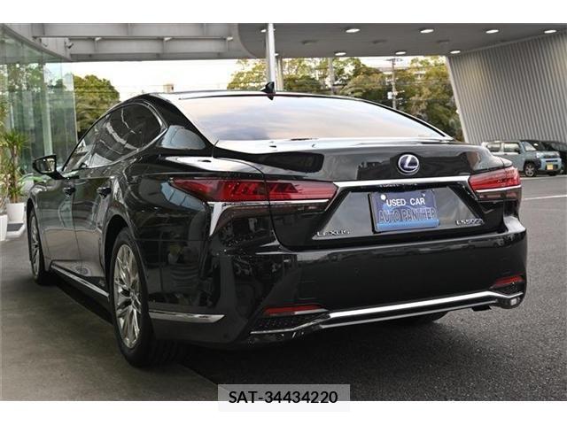 Lexus LS 2020-07 6011648-2