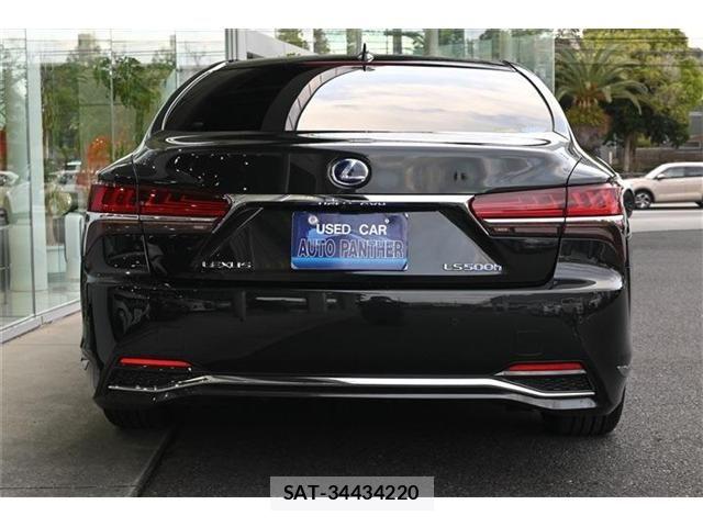 Lexus LS 2020-07 6011648-3