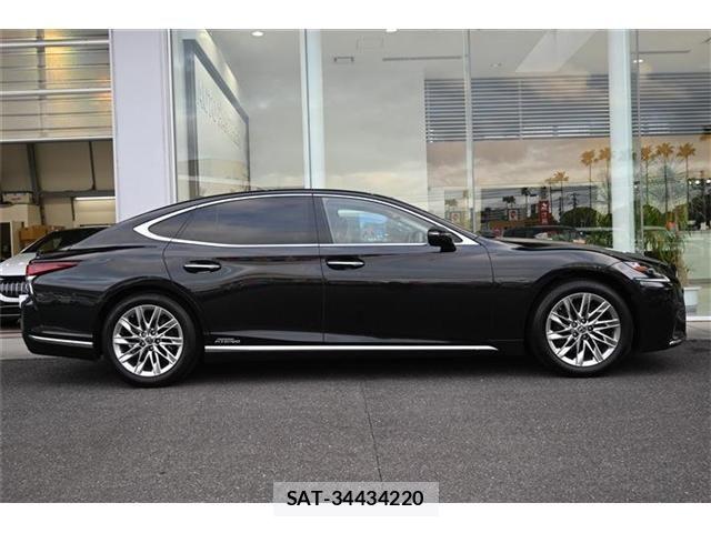 Lexus LS 2020-07 6011648-5