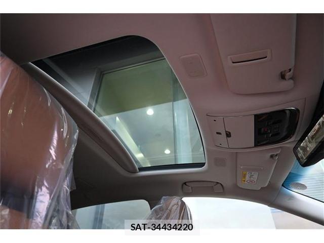Lexus LS 2020-07 6011648-8