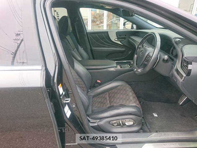 Lexus LS 2017-11 6612857-1