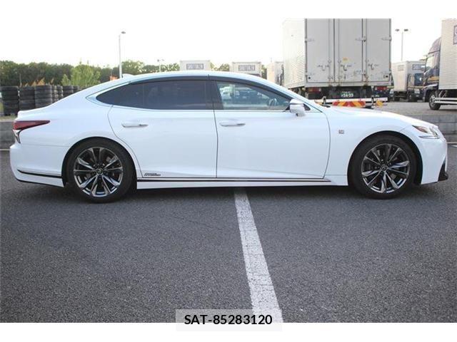 Lexus LS 2018-01 6612859-10