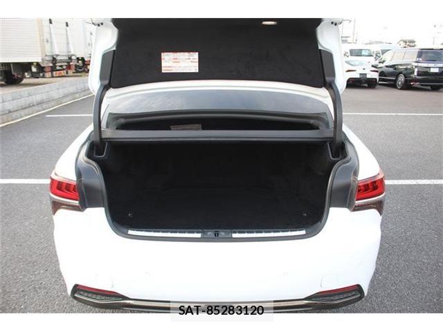 Lexus LS 2018-01 6612859-29