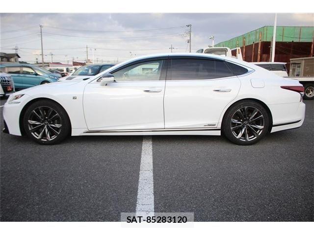 Lexus LS 2018-01 6612859-8