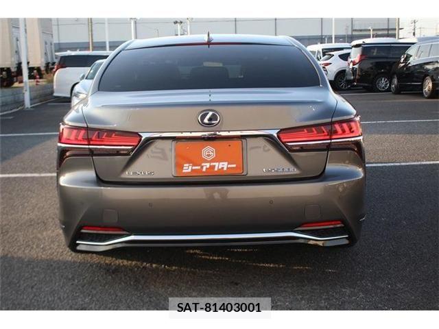 Lexus LS 2017-11 6612858-12