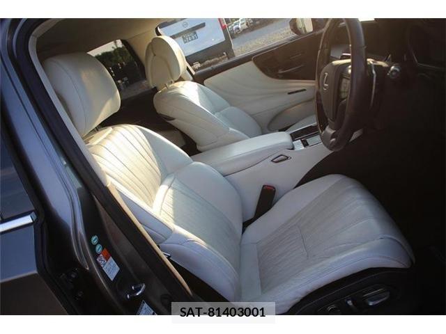 Lexus LS 2017-11 6612858-20