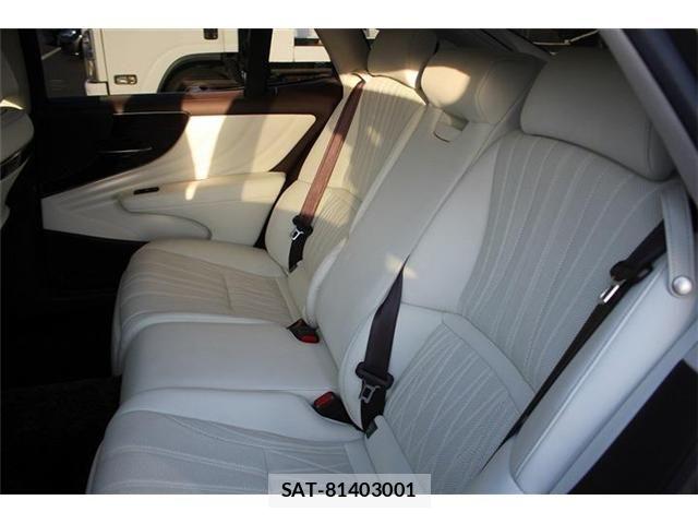 Lexus LS 2017-11 6612858-26