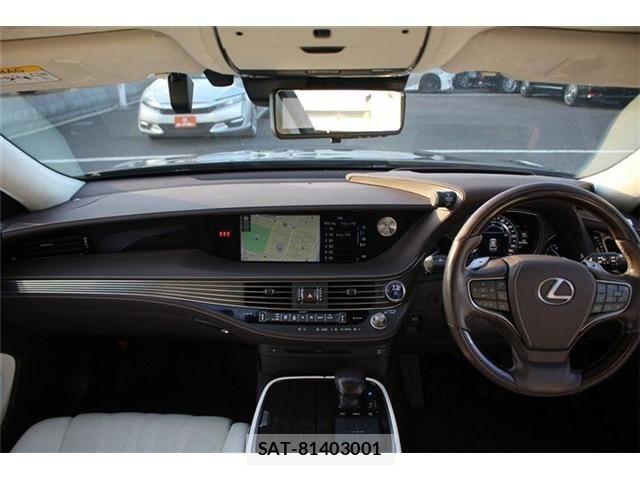 Lexus LS 2017-11 6612858-27