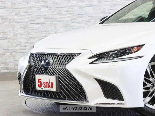 Lexus LS 2018-01 6641835-18