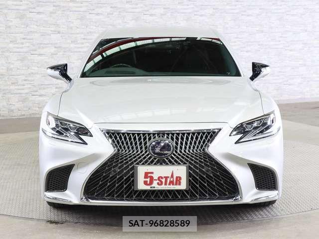 Lexus LS 2017-12 6641836-16