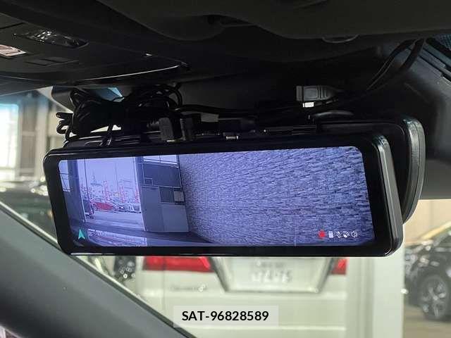 Lexus LS 2017-12 6641836-7