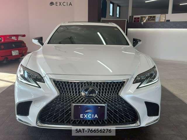 Lexus LS 2018-10 7020772-5