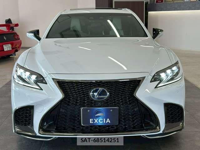 Lexus LS 2018-03 7020769-2