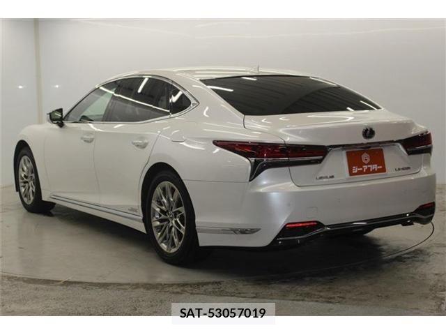 Lexus LS 2018-06 7020773-6