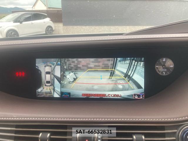 Lexus LS 2017-12 7059266-19
