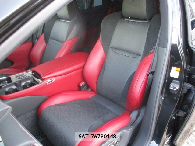 Lexus LS 2023-07 7059264-15