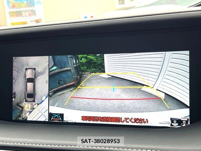 Lexus LS 2019-07 7220982-4