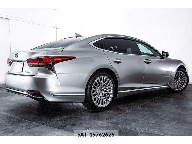 Lexus LS 2025-03 7220988-12