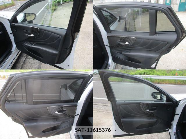 Lexus LS 2021-03 7220983-19