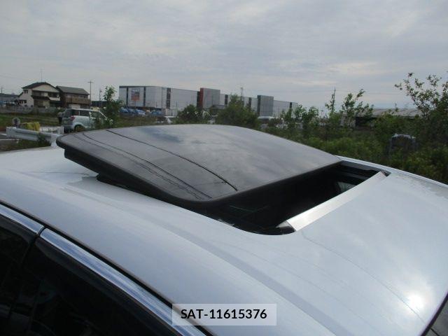 Lexus LS 2021-03 7220983-3