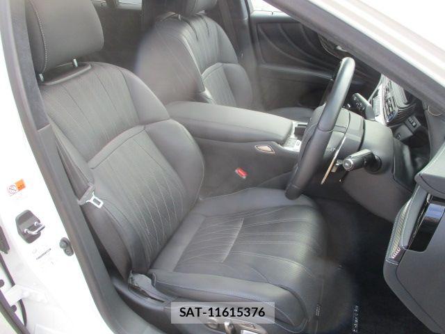 Lexus LS 2021-03 7220983-8