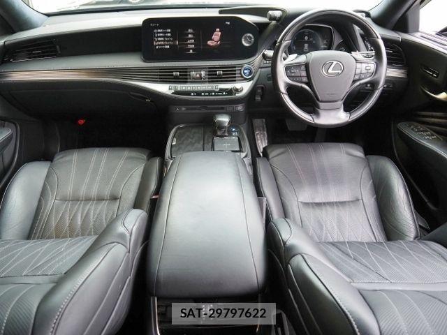 Lexus LS 2021-03 7220985-9