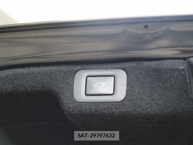Lexus LS 2021-03 7220985-14