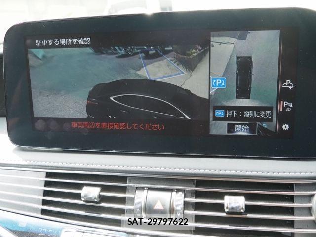 Lexus LS 2021-03 7220985-18