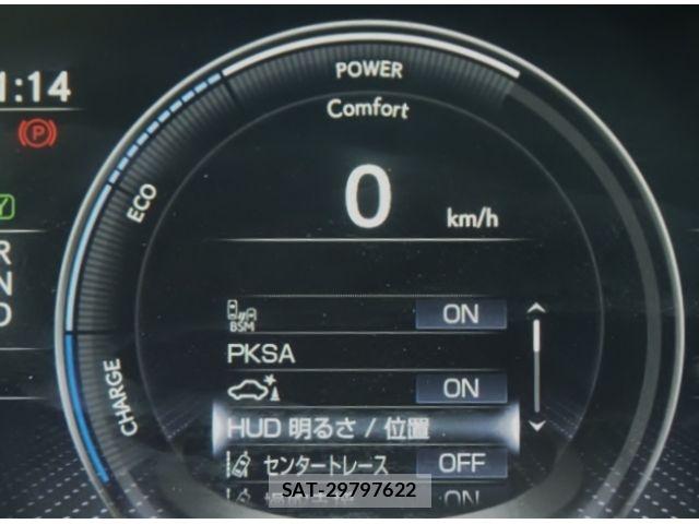 Lexus LS 2021-03 7220985-24