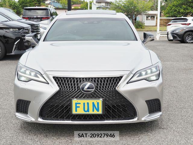 Lexus LS 2021-06 7220986-1